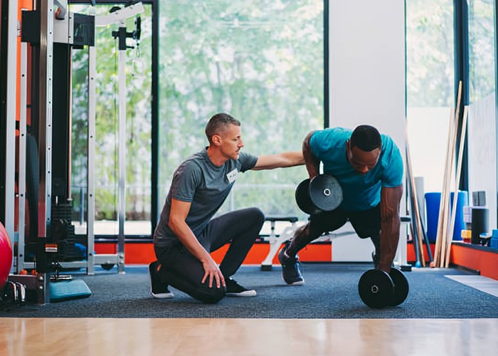 Why Investing in a Fitness Coach is Better Than Following Generic Online Workouts